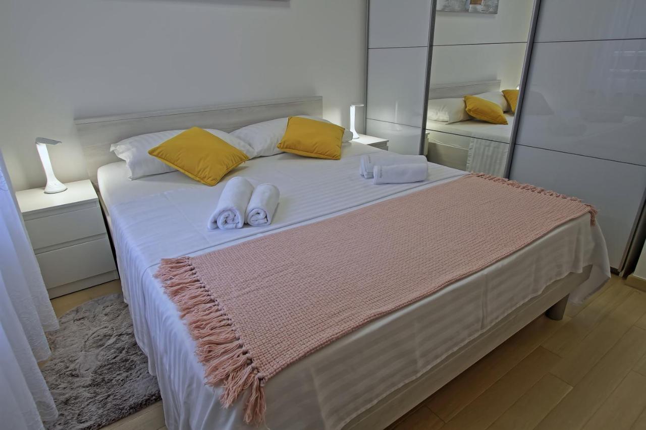 Bonaca Apartment Сен Екстериор снимка